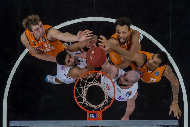 体系的包围 体系的包围